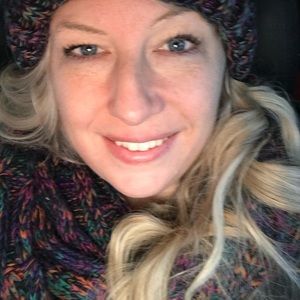 Meet your Posher, Cara